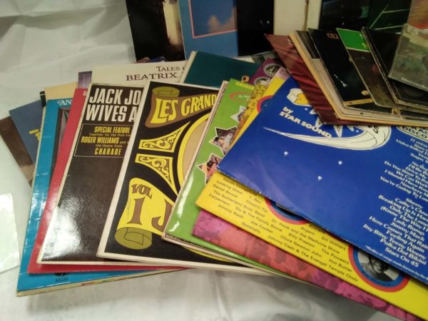 lot 062 box of 70+ records including Beatles, Bob Dylan, etc. - Image 3