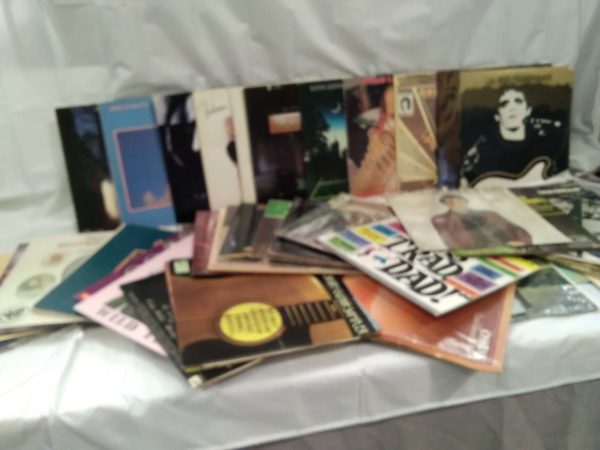 lot 062 box of 70+ records including Beatles, Bob Dylan, etc. - Image 6