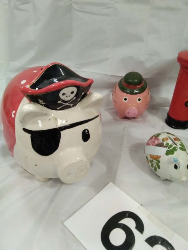 lot 063 novelty money boxes - Image 2