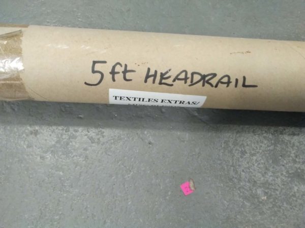 lot 071 cream verical blind kit & 5ft rail - Image 2