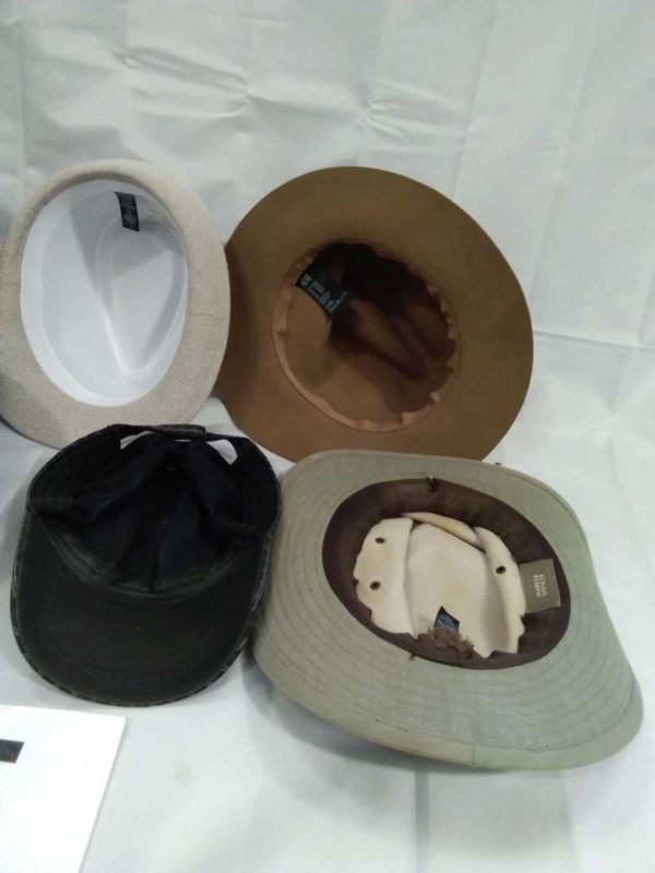 lot 075 selection of gents hats including bowler, Mountie, etc. - Image 3