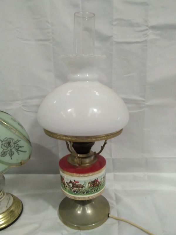 lot 210 converted oil lamp to electric & other lamp - Image 6