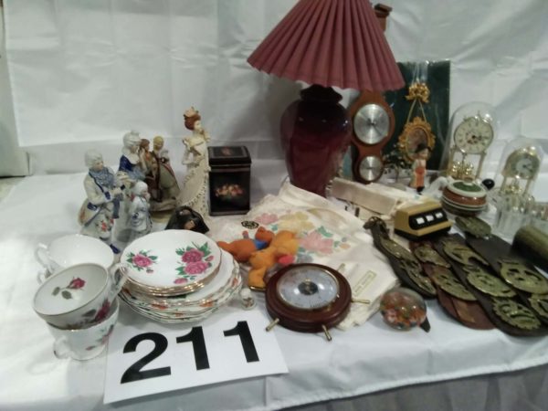 lot 211 vintage ornaments, horse brasses, baraometer etc - Image 2