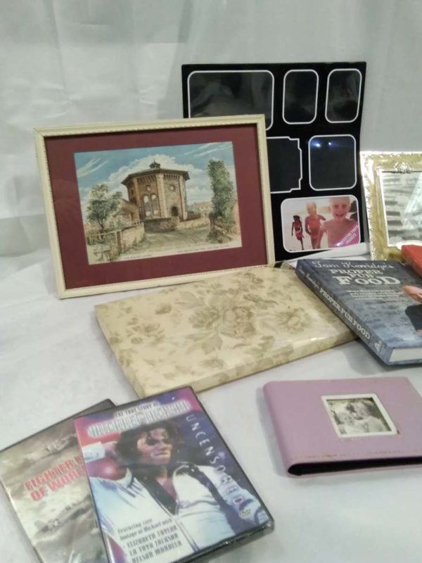 lot 214 photoframes, books, outdoor lanterns,cassettes - Image 2