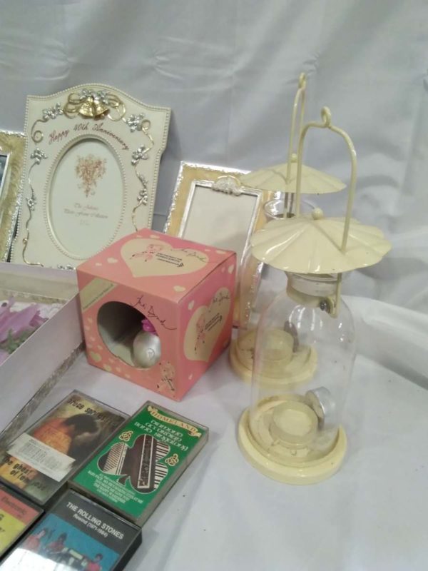 lot 214 photoframes, books, outdoor lanterns,cassettes - Image 5