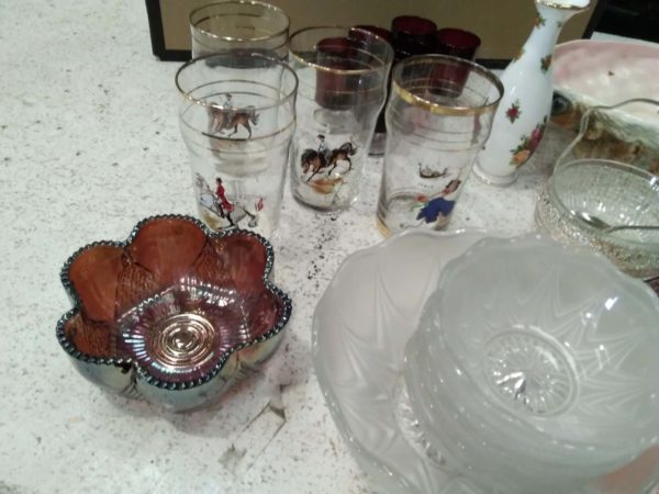 lot 215 vintage glass & china - Image 2