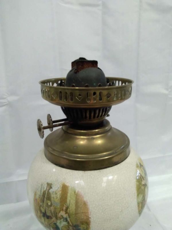 lot 216 cries of London design oil lamp with shade & chimney - Image 3