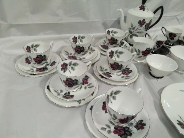 lot 220 2 Royal Albert partial coffee & teaset - Image 2