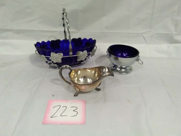 lot 223 blue glass bowls & silver plated gravy boat