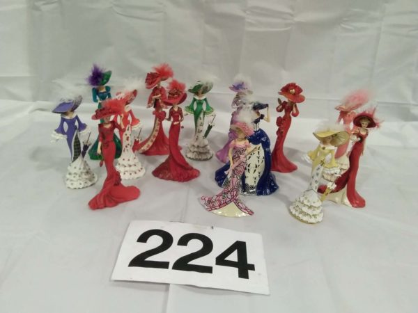 lot 224  figurines x14 inc Thomas Kinkade