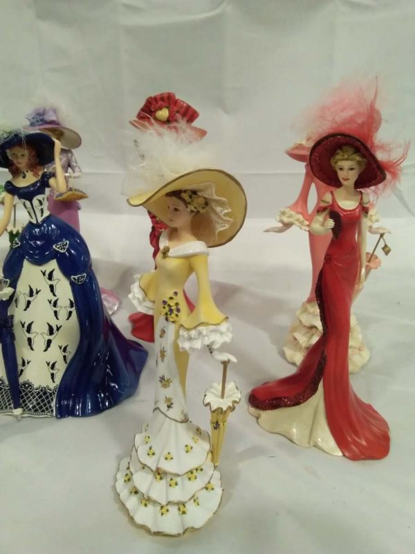 lot 224  figurines x14 inc Thomas Kinkade - Image 11