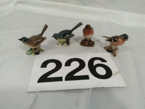 lot 226 Beswick birds Chaffin, white Throat, robin & Grey wagtail