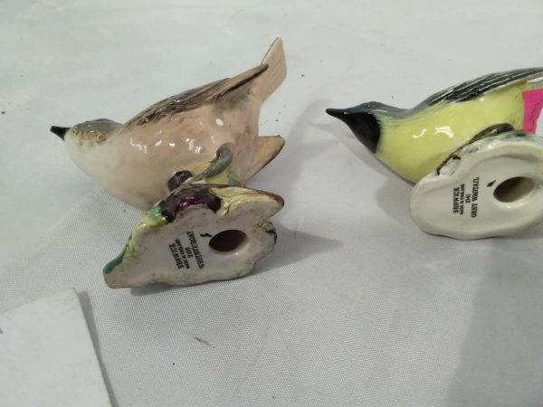 lot 226 Beswick birds Chaffin, white Throat, robin & Grey wagtail - Image 4