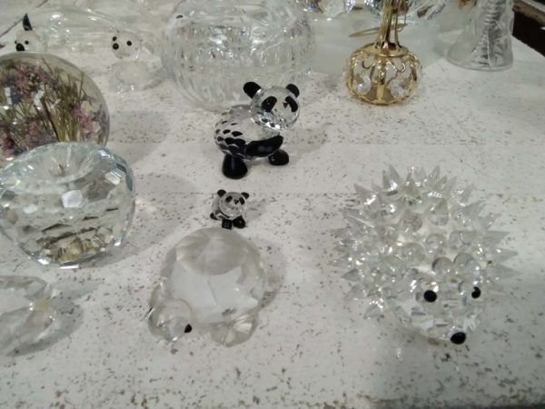 lot 240 cut glass & crystal items, wooden dolphin - Image 8