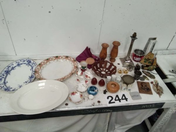 lot 244 serving platters, wooden & metal ware