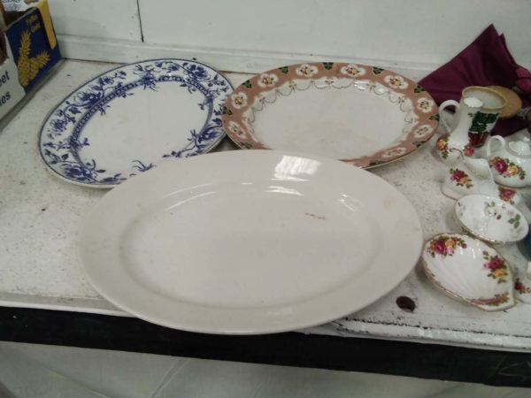 lot 244 serving platters, wooden & metal ware - Image 2