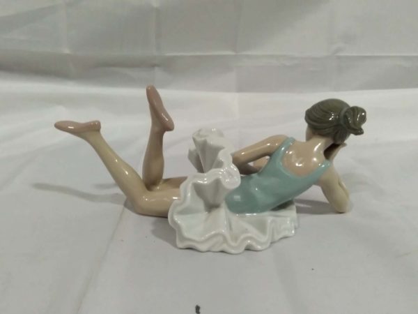 lot 253 ladro Nao Ballerina figure - Image 2