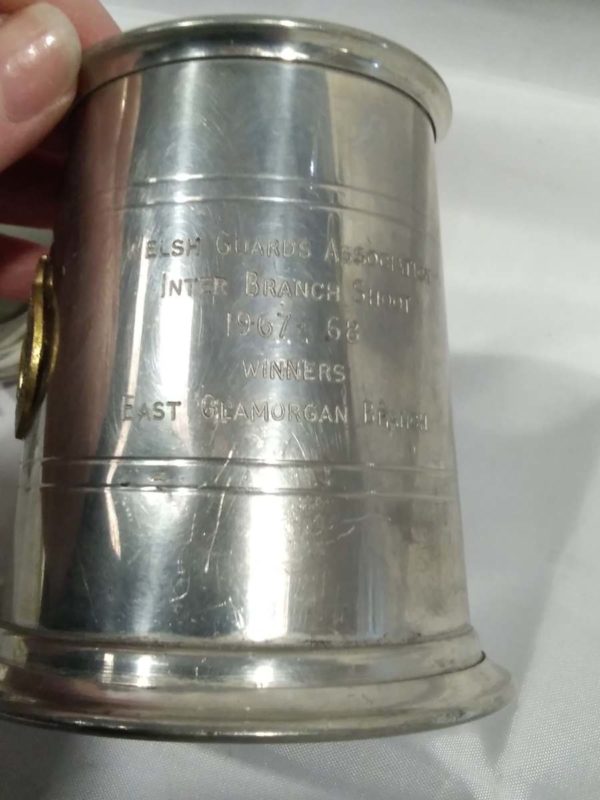 lot 260 2x Welsh Guards pewter tankards - Image 3