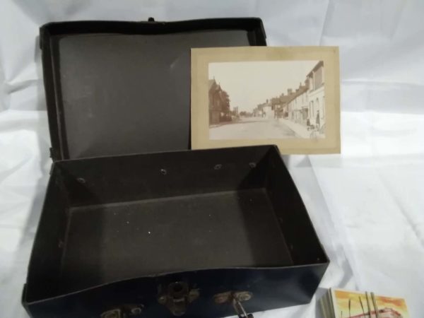 lot 265 1940’s evacuee case inc cigerette cards, ronson lighter & ephemera - Image 6