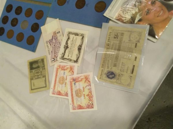 lot 268 assortment of old coins and notes - Image 2