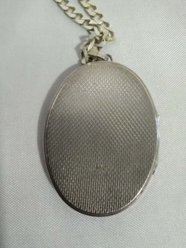 lot 286 large sterling silver locket on chain - Image 3