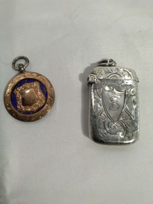 lot 287 antique sterling silver medal & silver vesta case