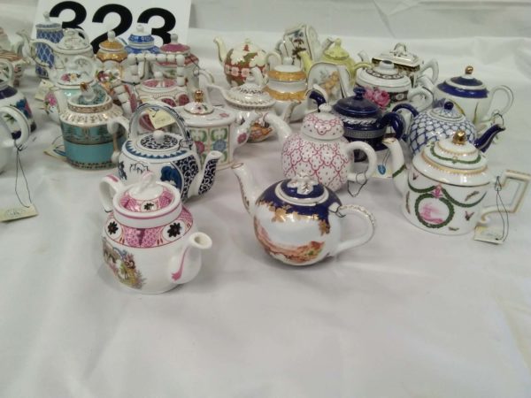 lot 323 40 x miniature china teapots - Image 10