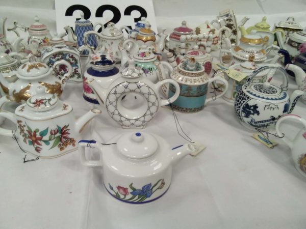 lot 323 40 x miniature china teapots - Image 5