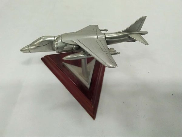 lot 235 Royal Hampshire Harrier solid pewter model plane on plinth - Image 3