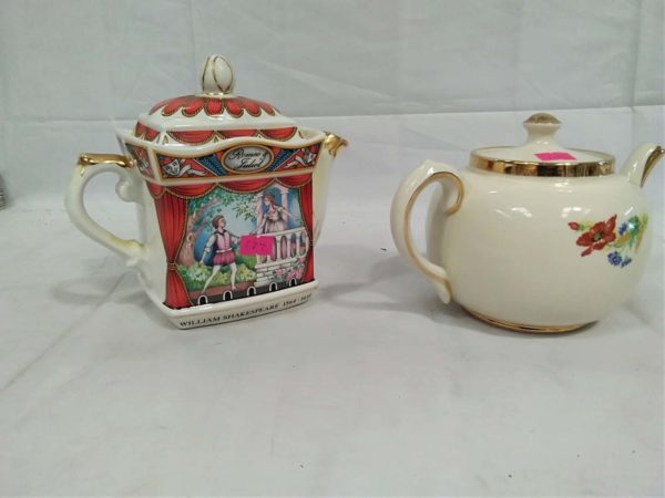 lot 501 Saddler & Sudlow Burslem  teapots - Image 2