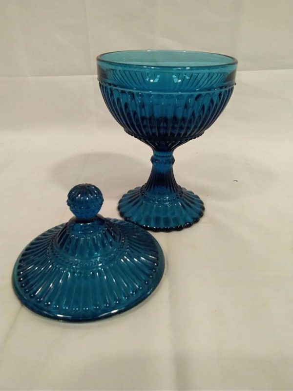 lot 504 teal glass Bon Bon Dish - Image 4