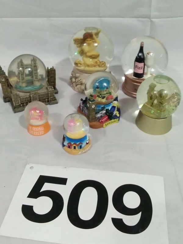 lot 509 7x Snow Globes - Image 2