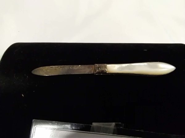 lot 738 antique sterling silver & mother of pearl fruit knife - Image 2