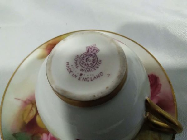 lot 740 antique hand painted Royal Worcester cabinet cup & Saucer - Image 3