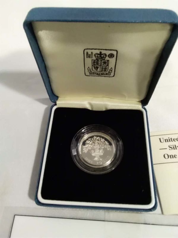 lot 744 Royal Mint 1987 silver proof coin