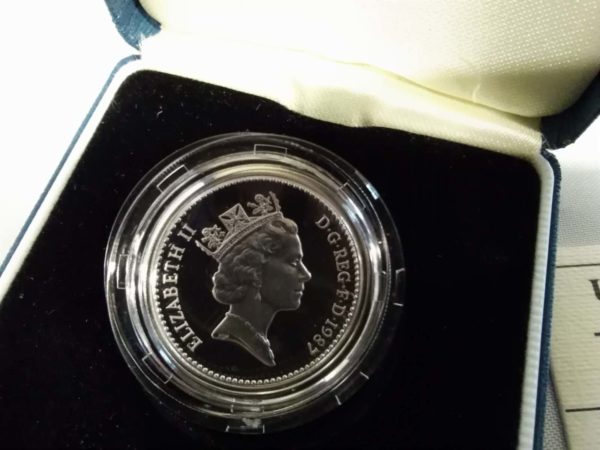 lot 744 Royal Mint 1987 silver proof coin - Image 3