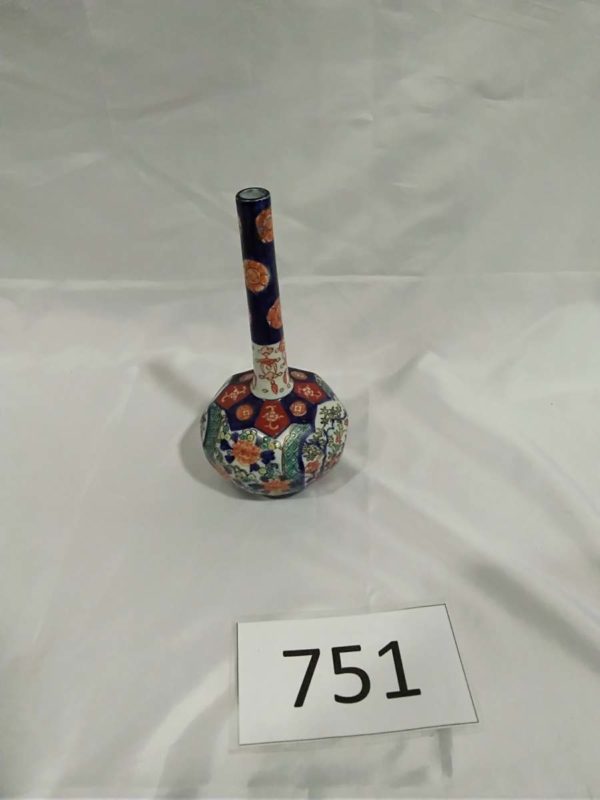 lot 751 Japanese Imari Vase  ( 8.5″ tall )