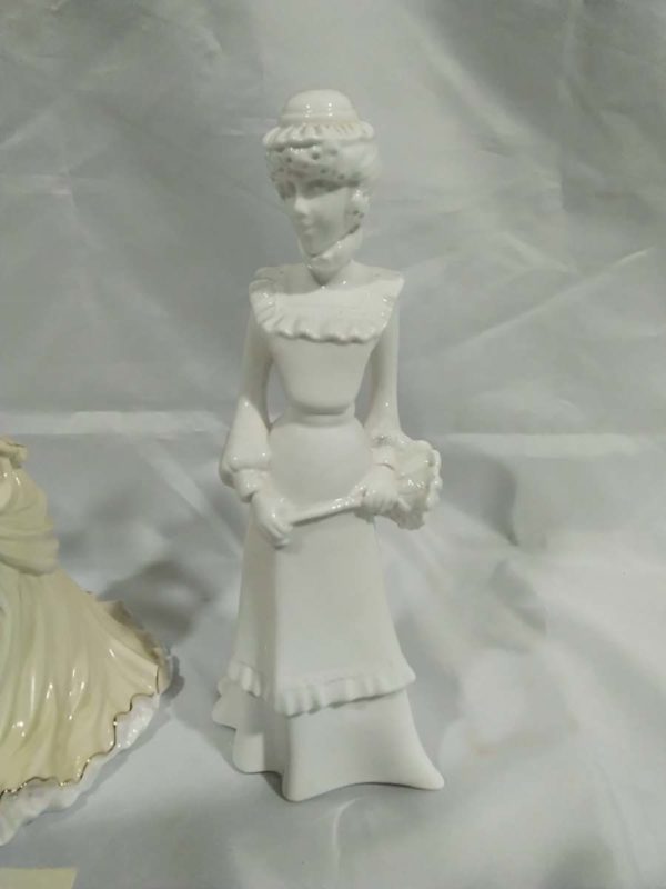 lot 752 Coalport Figure Helena with COA & 2x Spode Figurines - Image 4