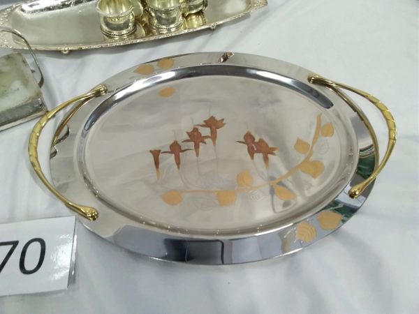 lot 770 vintage serving trays Sardine dish & stand, Bombay napkins - Image 2