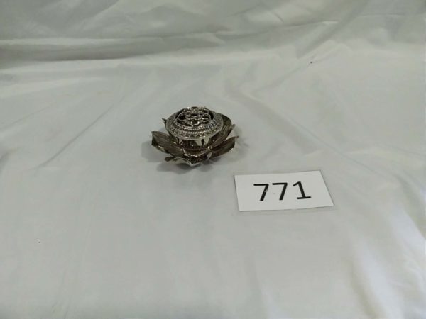 lot 771 vintage 1960’s lotus flower ashtray with 5 petals ( individual ashtrays - Image 2