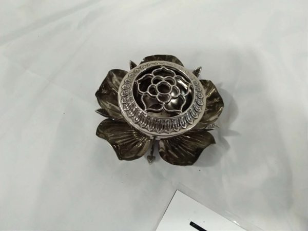 lot 771 vintage 1960’s lotus flower ashtray with 5 petals ( individual ashtrays - Image 4