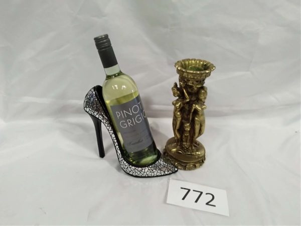 lot 772 shoe design wine bottle holder ( wine not included) & figurine ornament