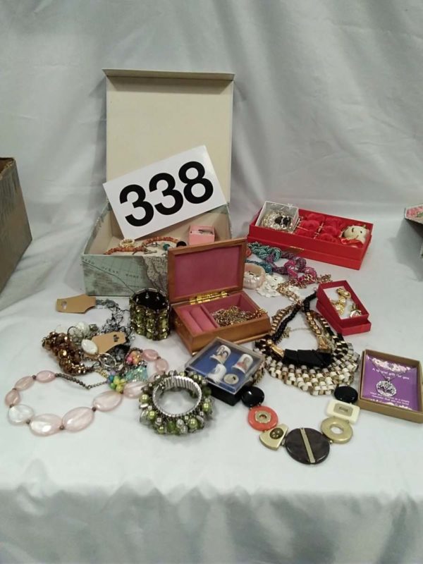 lot 338 quantity of costume jewellery