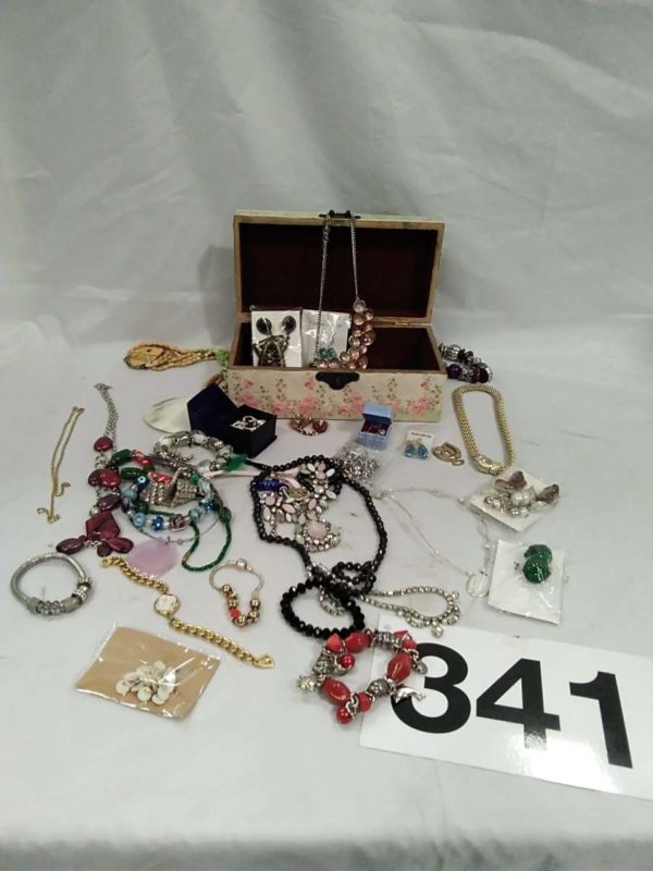 lot 341 assorted costume jewellery