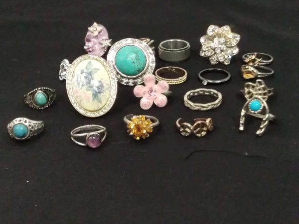 lot 344 20x costume jewellery Rings - Image 2