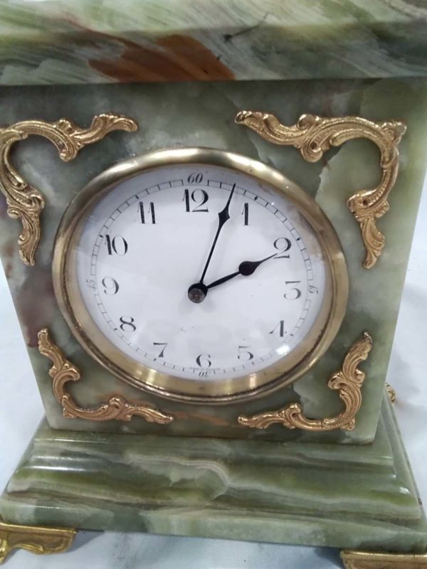 lot 354 green onyx mantle clock - Image 5