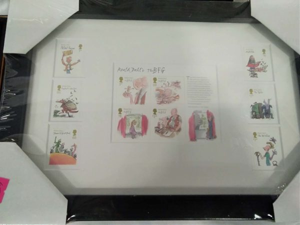 lot 355 4 sets of framed stamps – Shrek, Comics, Winnie the pooh & Roald Dahls BFG - Image 5