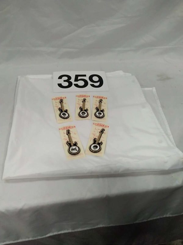 lot 359 Beatles Guitar Jewellery brooches set of 5 on card