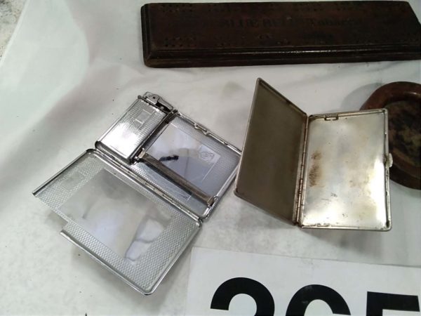 lot 365 Tobaccainia table top cigar cutter/ashtray, cigarette case’s inc 1954 coronation & art deco pot holder, Blue Bell Tobacco score board etc - Image 5