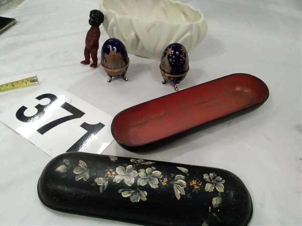 lot 371 Slyvac dish, rubber doll, Limoges trinket eggs, paper Mache canal art container - Image 4